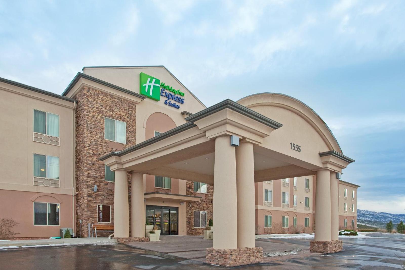 Holiday Inn Express Hotel & Suites Cedar City