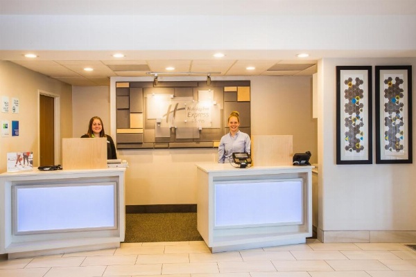 Holiday Inn Express Hotel & Suites Cedar City image 15